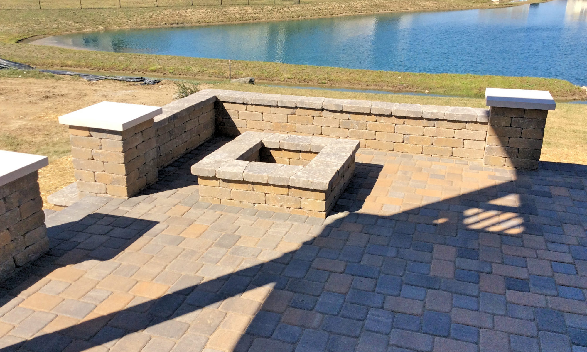 Precision Outdoors Urban Paver Patio belgard Cambridge cobble materials charcoal color accents retaining wall Weston wall materials universal caps indianapolis, IN