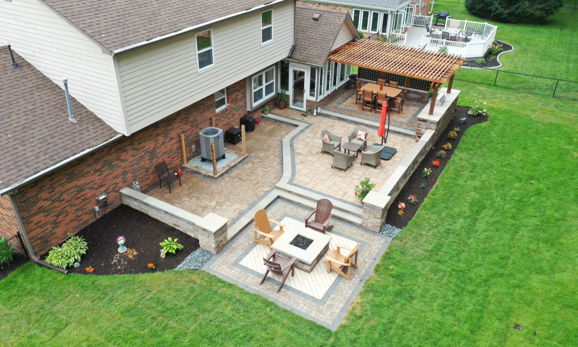 hawthorn ridge precision outdoors pergola paver patio dinning outside backyard oasis brown