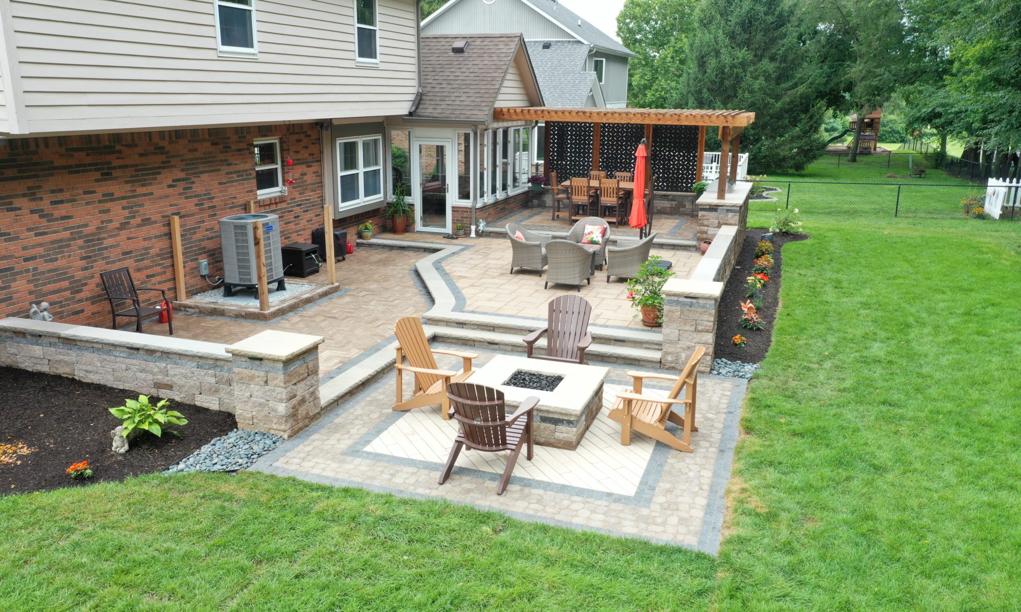 hawthorn ridge precision outdoors pergola paver patio dinning outside backyard oasis brown