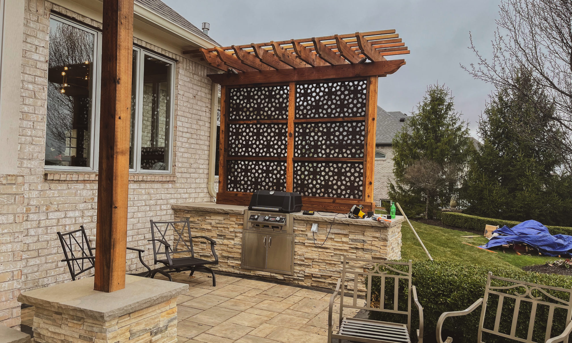 Precision Outdoors Hickory Stick Enclave cedar pergola built-in grill built in paver patio fence privacy screen screens flagstone walkway Bargersville Greenwood Indiana
