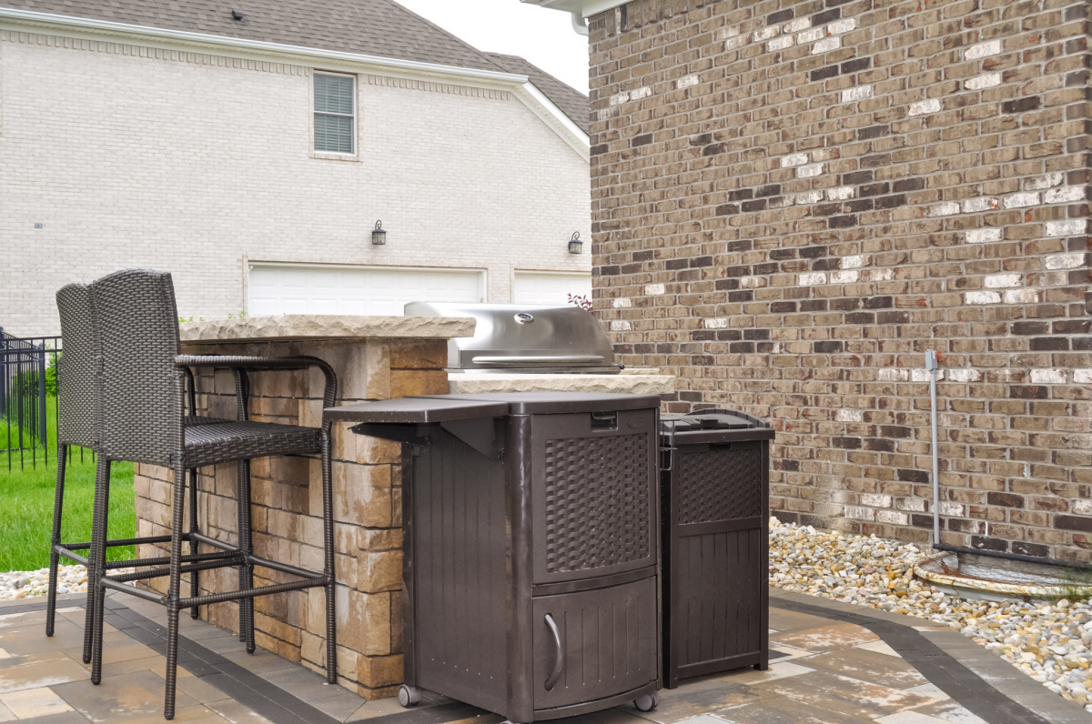 Center Grove Grill, Paver Patio, & Retaining Wall Precision Outdoors